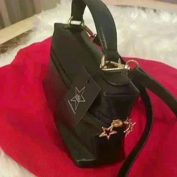 Area stars zipper camera crossbody bag black with gold zipper - Picture 4 of 4